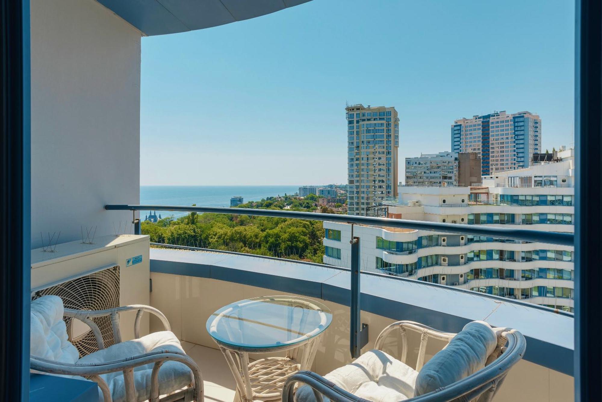 דירות אודסה Direct Sea View מראה חיצוני תמונה